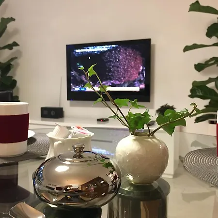 アパート - Zentrumsnah, Eigener Parkplatz Und Grosser Balkon Ins Gruene *