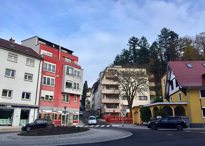 - Zentrumsnah, Eigener Parkplatz Und Großer Balkon Ins Grüne Baden-Baden