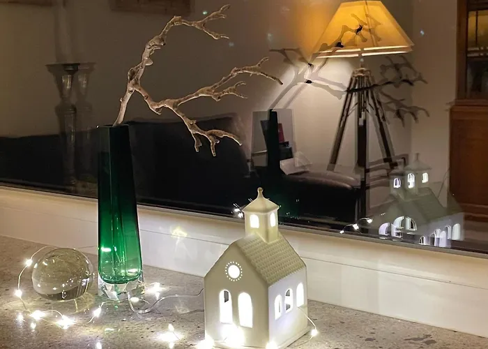 - Zentrumsnah, Eigener Parkplatz Und Großer Balkon Ins Grüne Apartamento