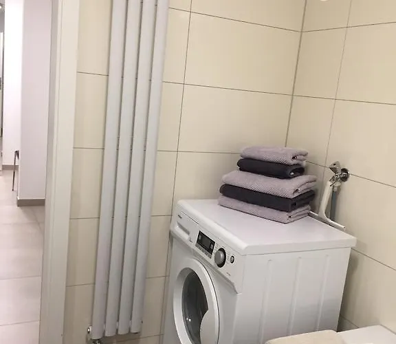 Apartamento - Zentrumsnah, Eigener Parkplatz Und Großer Balkon Ins Grüne