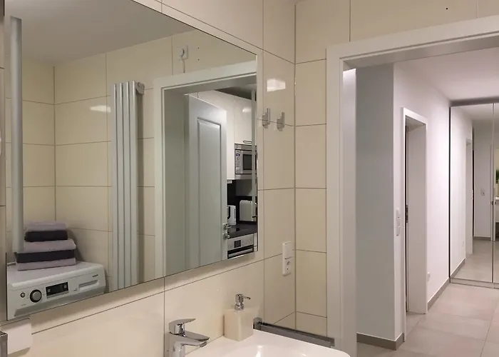 - Zentrumsnah, Eigener Parkplatz Und Großer Balkon Ins Grüne Apartamento *