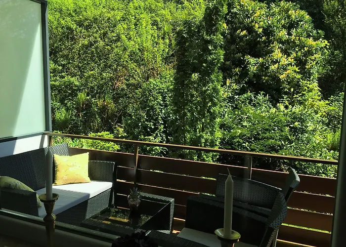 - Zentrumsnah, Eigener Parkplatz Und Großer Balkon Ins Grüne Baden-Baden