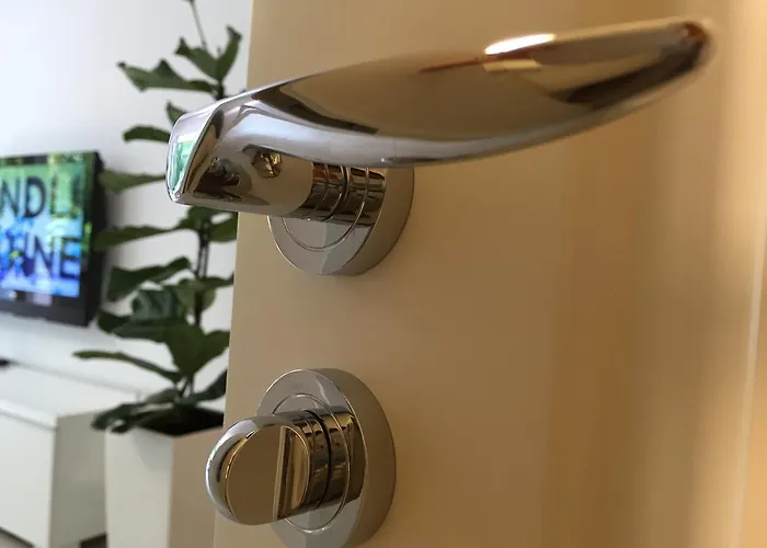 Apartamento - Zentrumsnah, Eigener Parkplatz Und Großer Balkon Ins Grüne *